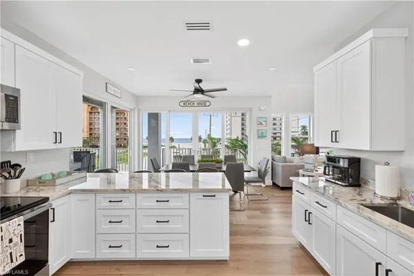 $2,499,000 | 553 Estero Boulevard, Fort Myers Beach, FL 33931
