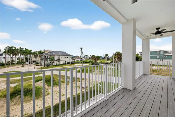 $2,499,000 | 553 Estero Boulevard, Fort Myers Beach, FL 33931