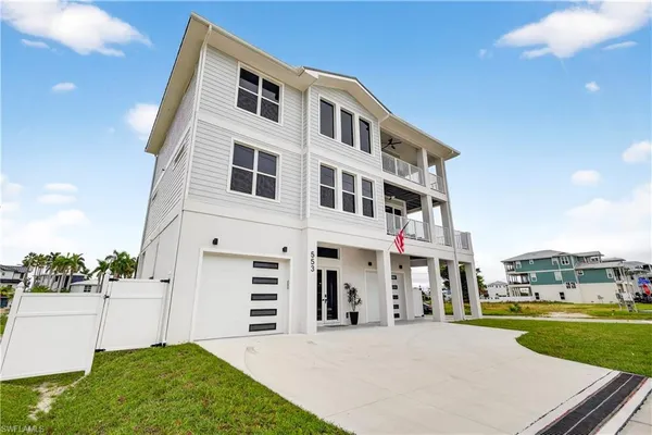 $2,499,000 | 553 Estero Boulevard, Fort Myers Beach, FL 33931