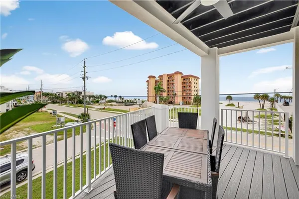 $2,499,000 | 553 Estero Boulevard, Fort Myers Beach, FL 33931