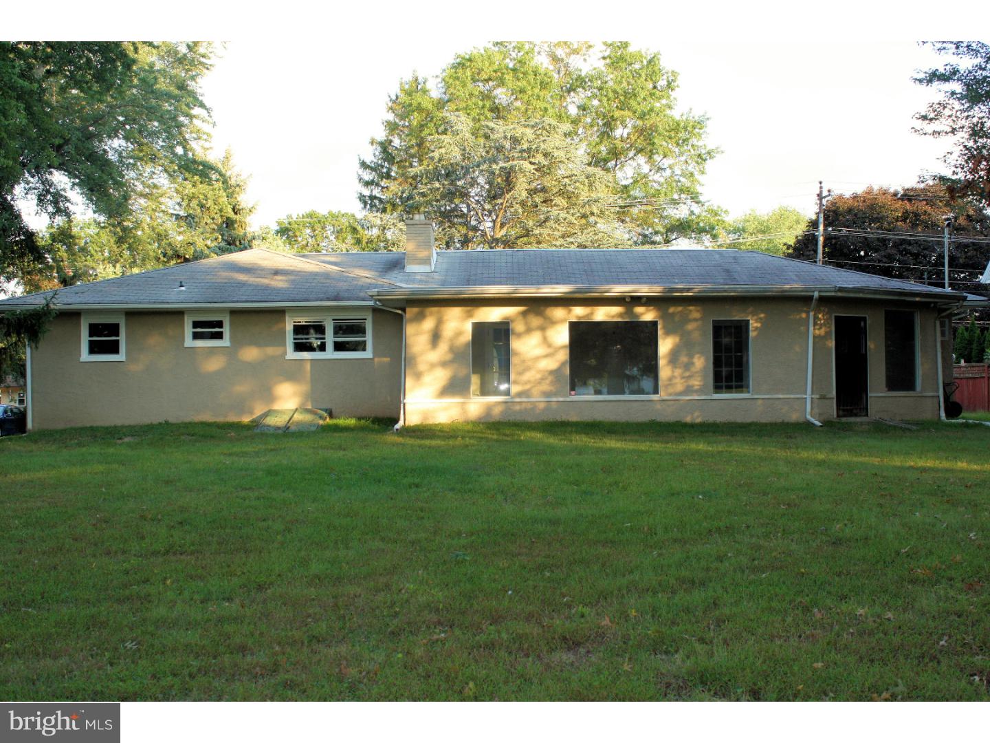 1074 Davisville Road Warminster, PA 18974 - Photo 17 of 19 Gallery Image 17
