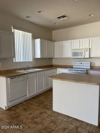 $1,995 | 5624 West Vineyard Road, Laveen, AZ 85339