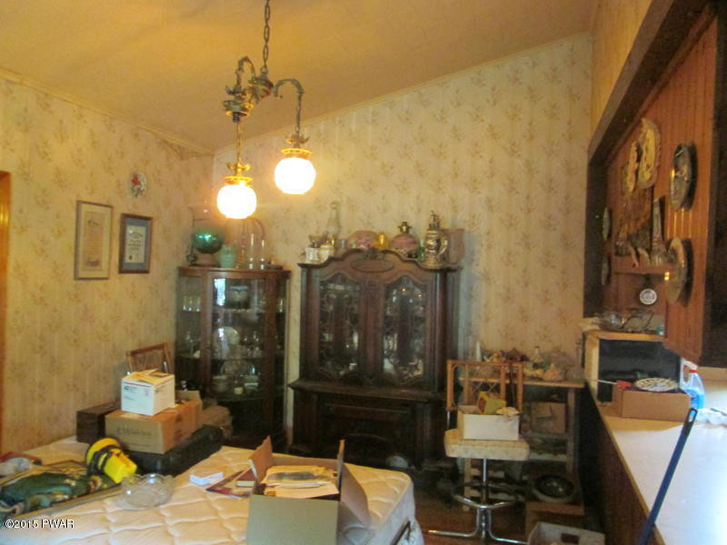 388 Pleasant Valley Road Starlight, PA 18461 - Photo 6 of 21