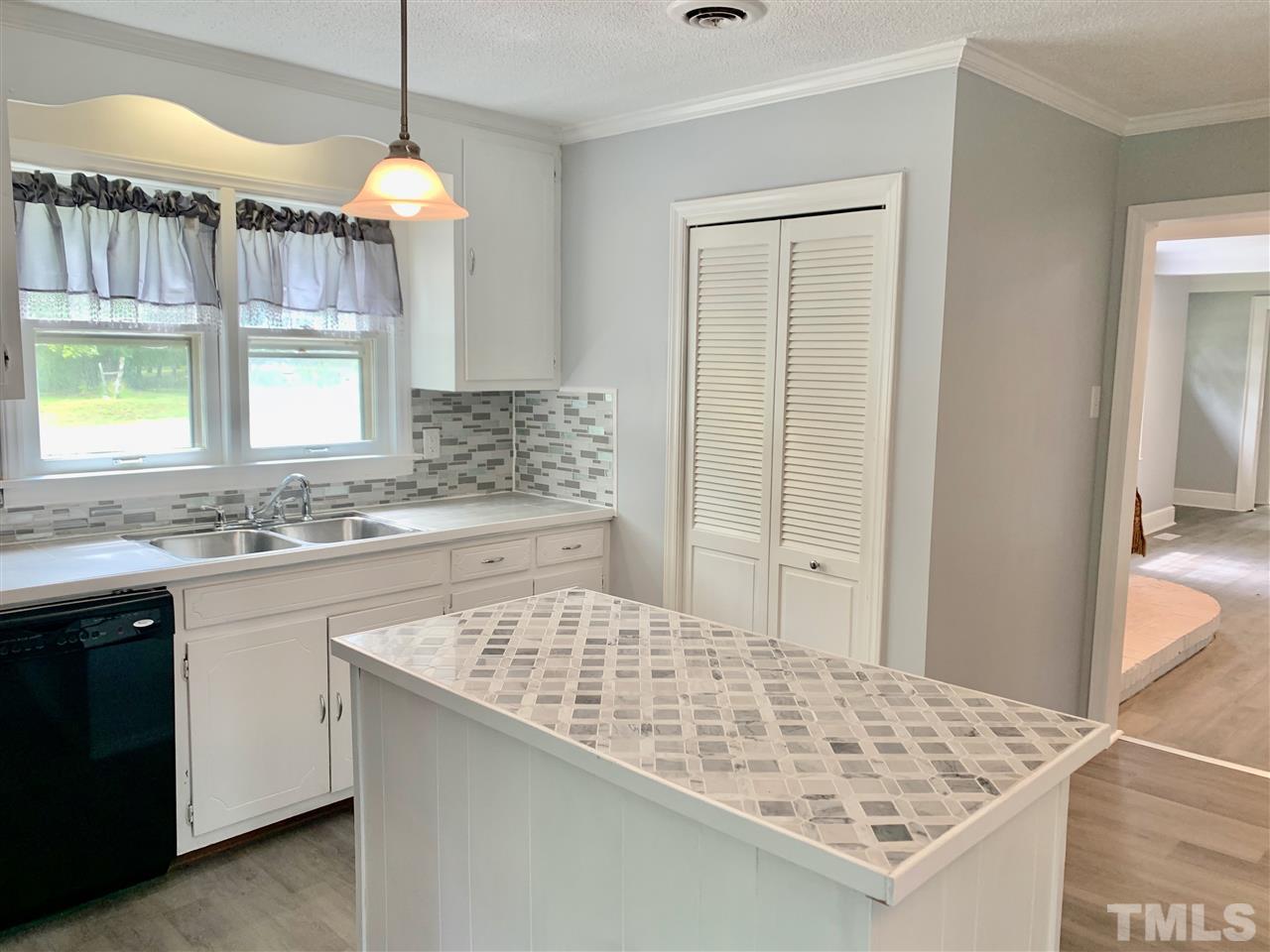 4527 Preacher Holmes Road Graham, NC 27253 - Photo 5 of 25 Gallery Image 5