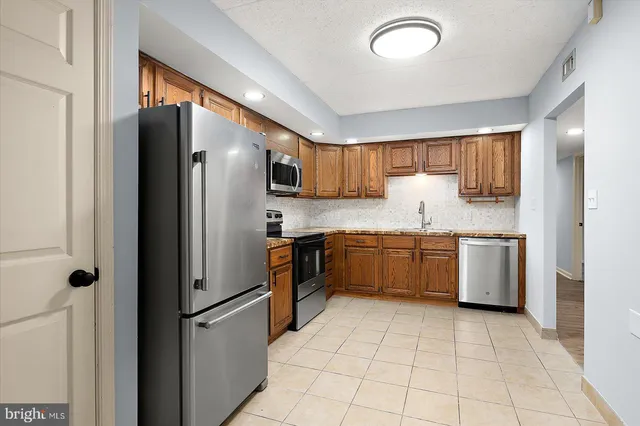 $219,900 | 227 Canal Park Drive, Unit 307, Salisbury, MD 21804