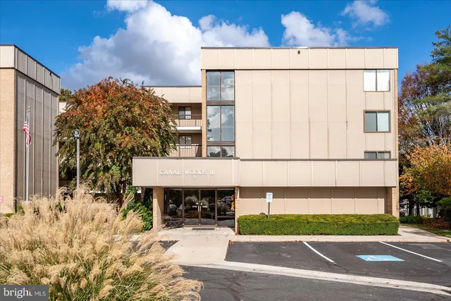 $219,900 | 227 Canal Park Drive, Unit 307, Salisbury, MD 21804