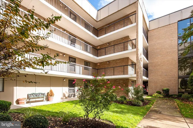 $219,900 | 227 Canal Park Drive, Unit 307, Salisbury, MD 21804