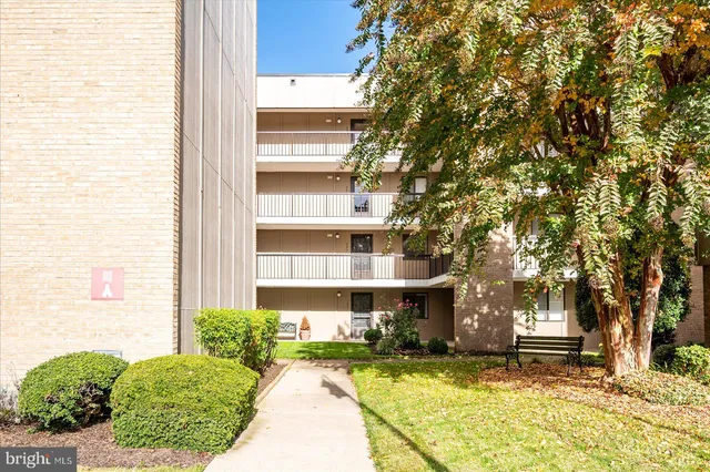 $219,900 | 227 Canal Park Drive, Unit 307, Salisbury, MD 21804