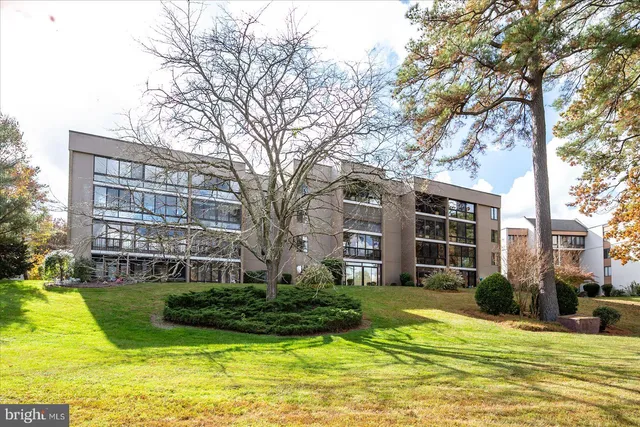 $219,900 | 227 Canal Park Drive, Unit 307, Salisbury, MD 21804