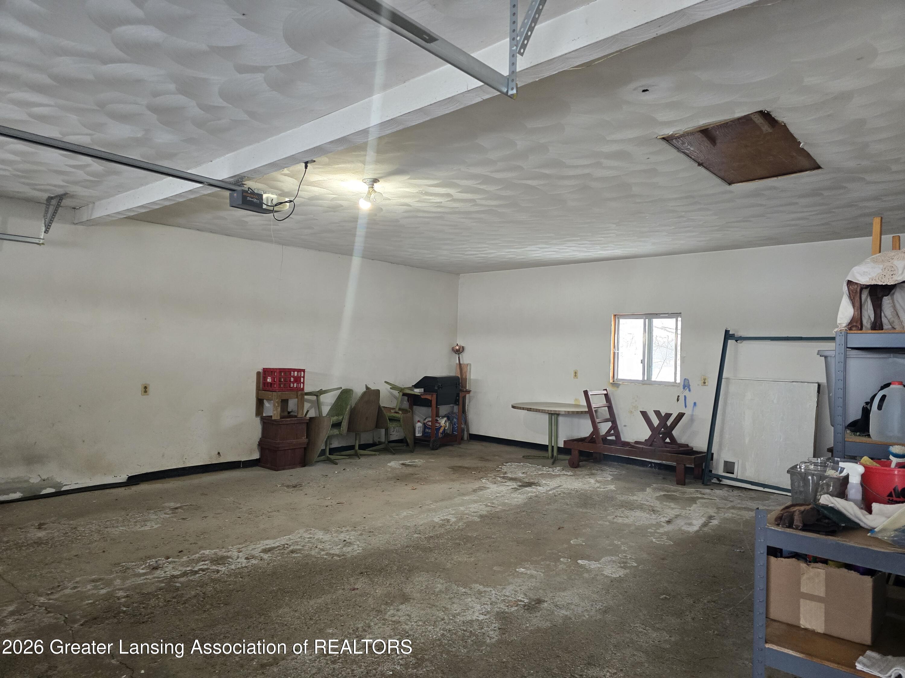 2407 West Clark Road Dewitt, MI 48820 - Photo 16 of 21 Garage