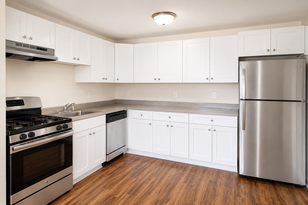 361 Hildreth Street, Unit 24 Lowell, MA 01850 - Photo 2 of 9