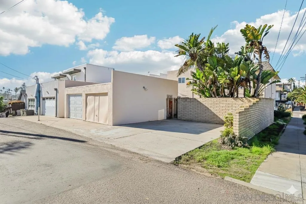 201 4th Street, Unit A Encinitas, CA 92024 - Photo 18 of 19