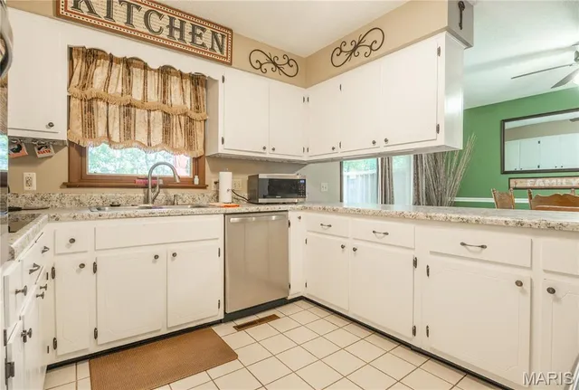 $234,900 | 2855 Lakeside Drive, Poplar Bluff, MO 63901