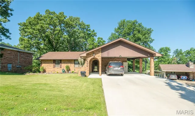 $234,900 | 2855 Lakeside Drive, Poplar Bluff, MO 63901