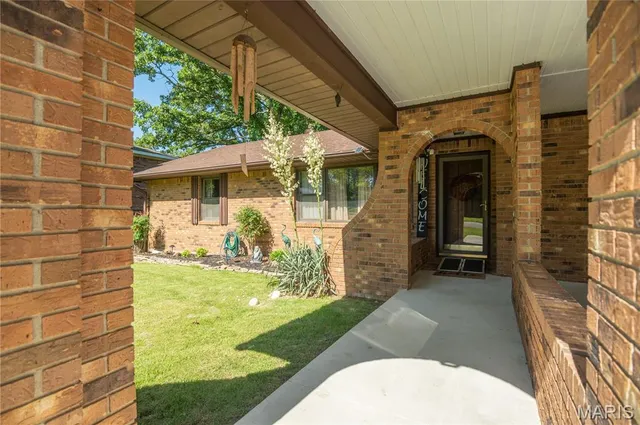 $234,900 | 2855 Lakeside Drive, Poplar Bluff, MO 63901