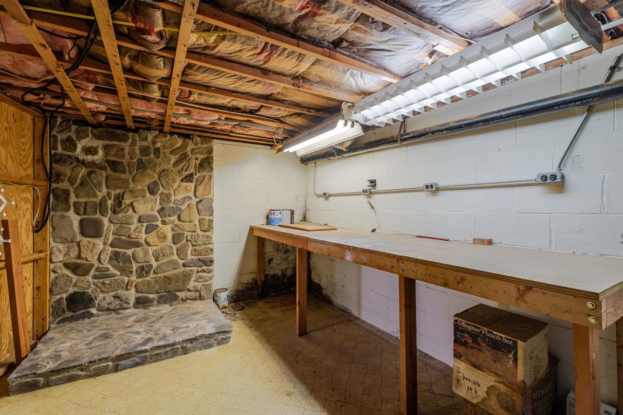 179 3rd Street Broadway, VA 22815 - Photo 29 of 38 a utility room with dryer and washer