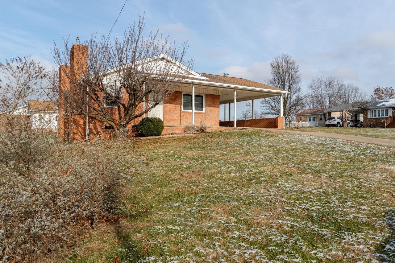179 3rd Street Broadway, VA 22815 - Photo 38 of 38 a front view of a house with a yard