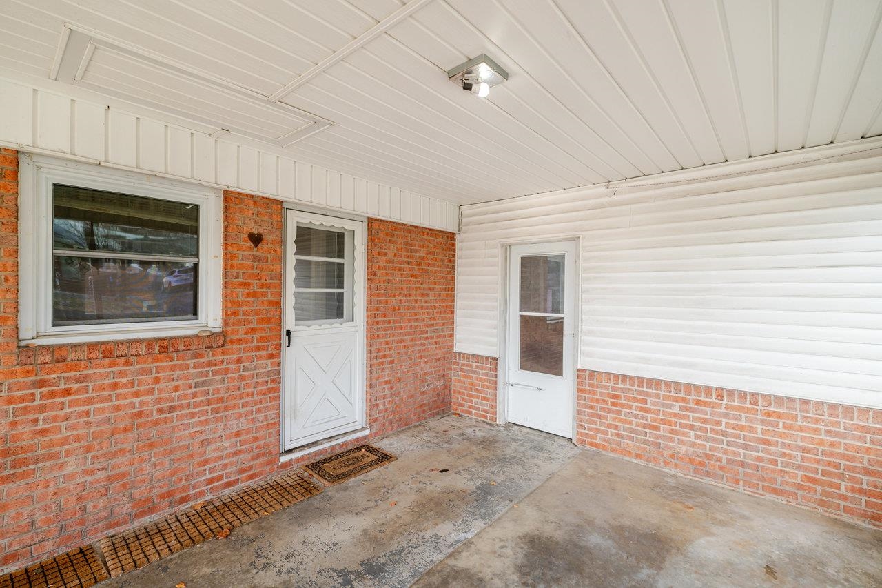 179 3rd Street Broadway, VA 22815 - Photo 6 of 38 a view of house with entryway