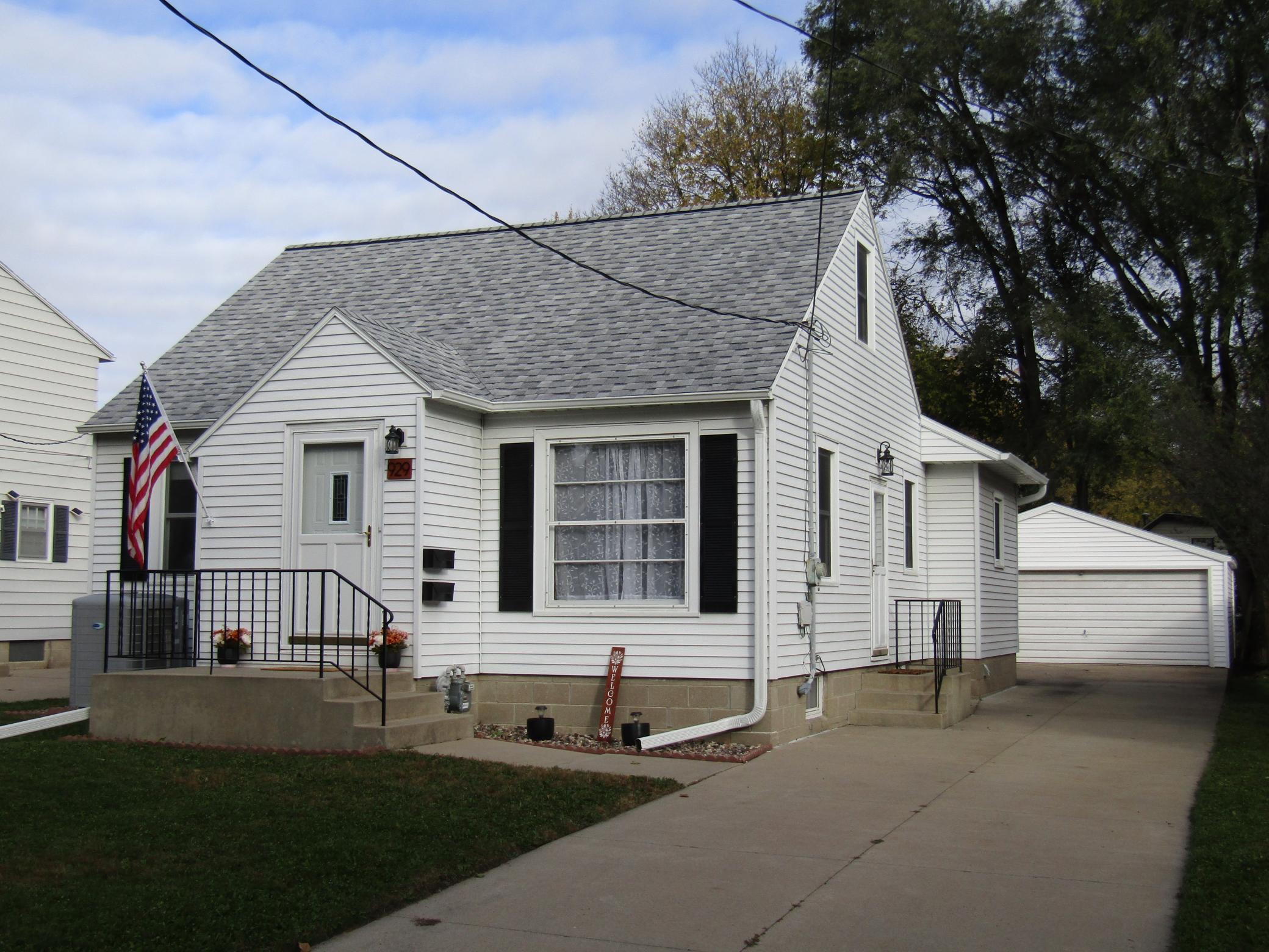 929 10th Street Southeast Rochester, MN 55904 - Photo 1 of 1