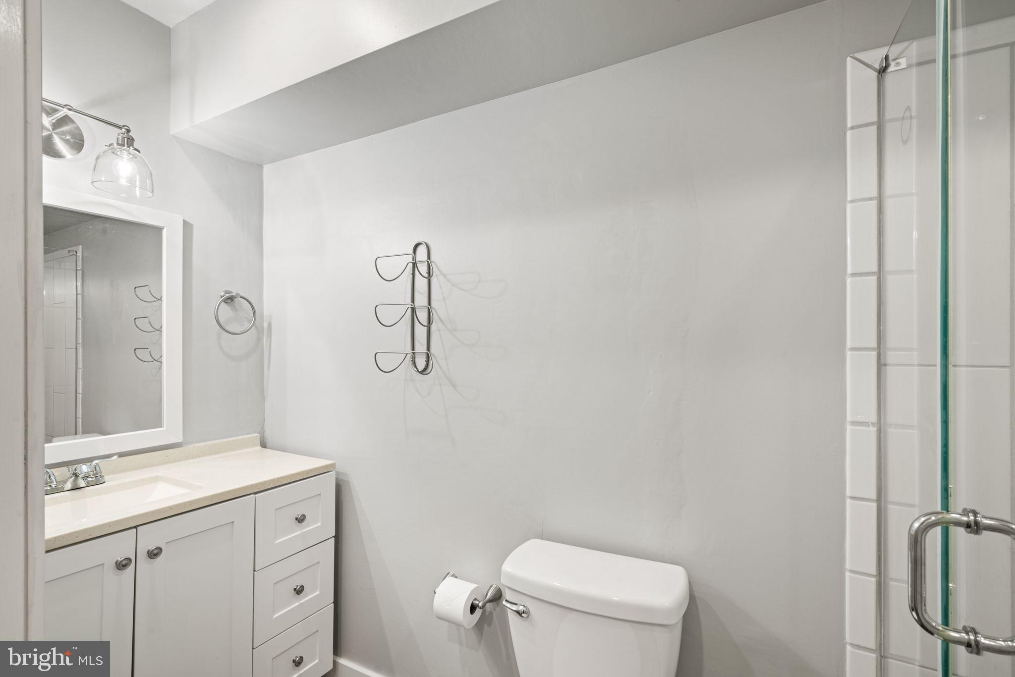 1752 Waterloo Street Philadelphia, PA 19122 - Photo 16 of 40