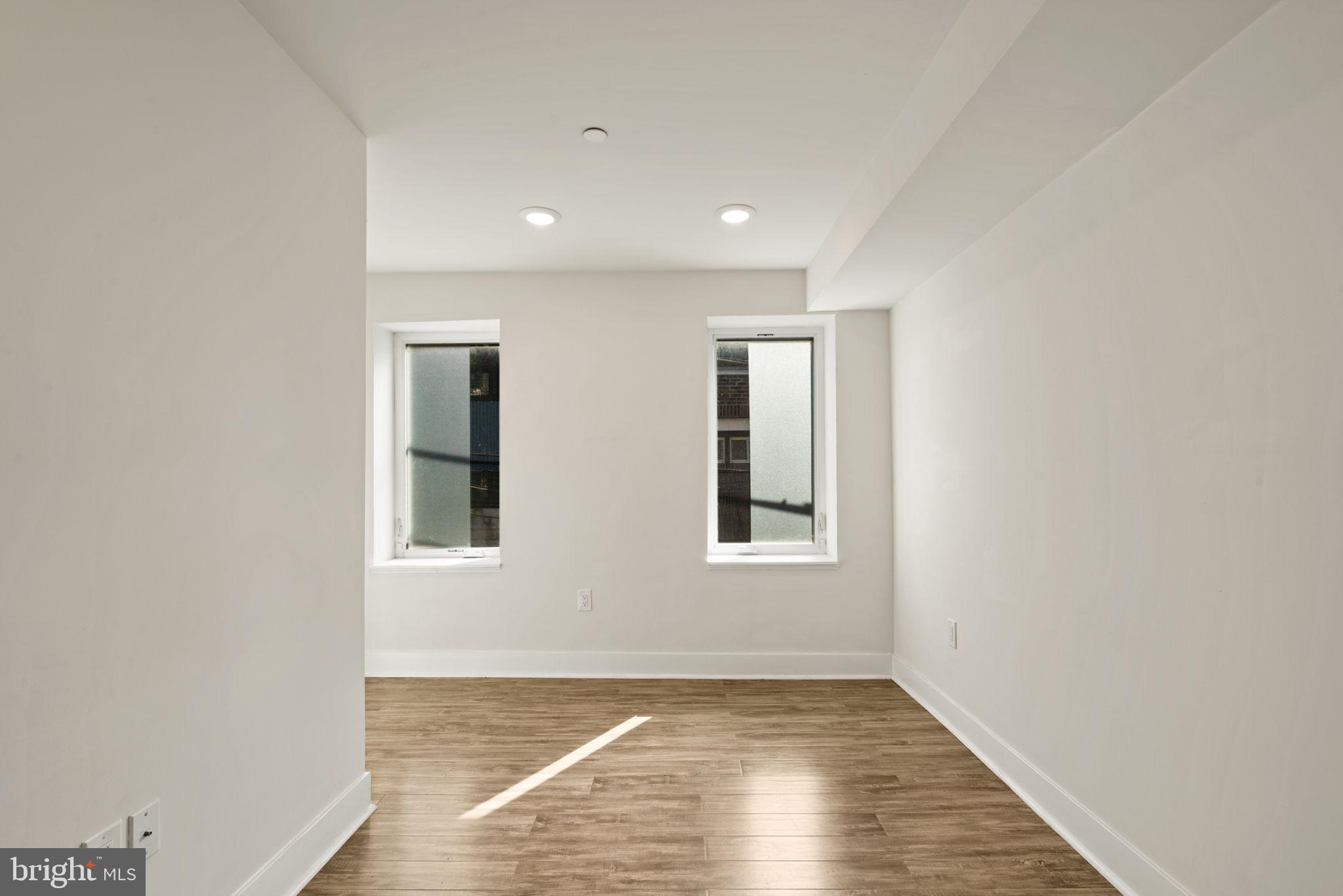 1752 Waterloo Street Philadelphia, PA 19122 - Photo 23 of 40