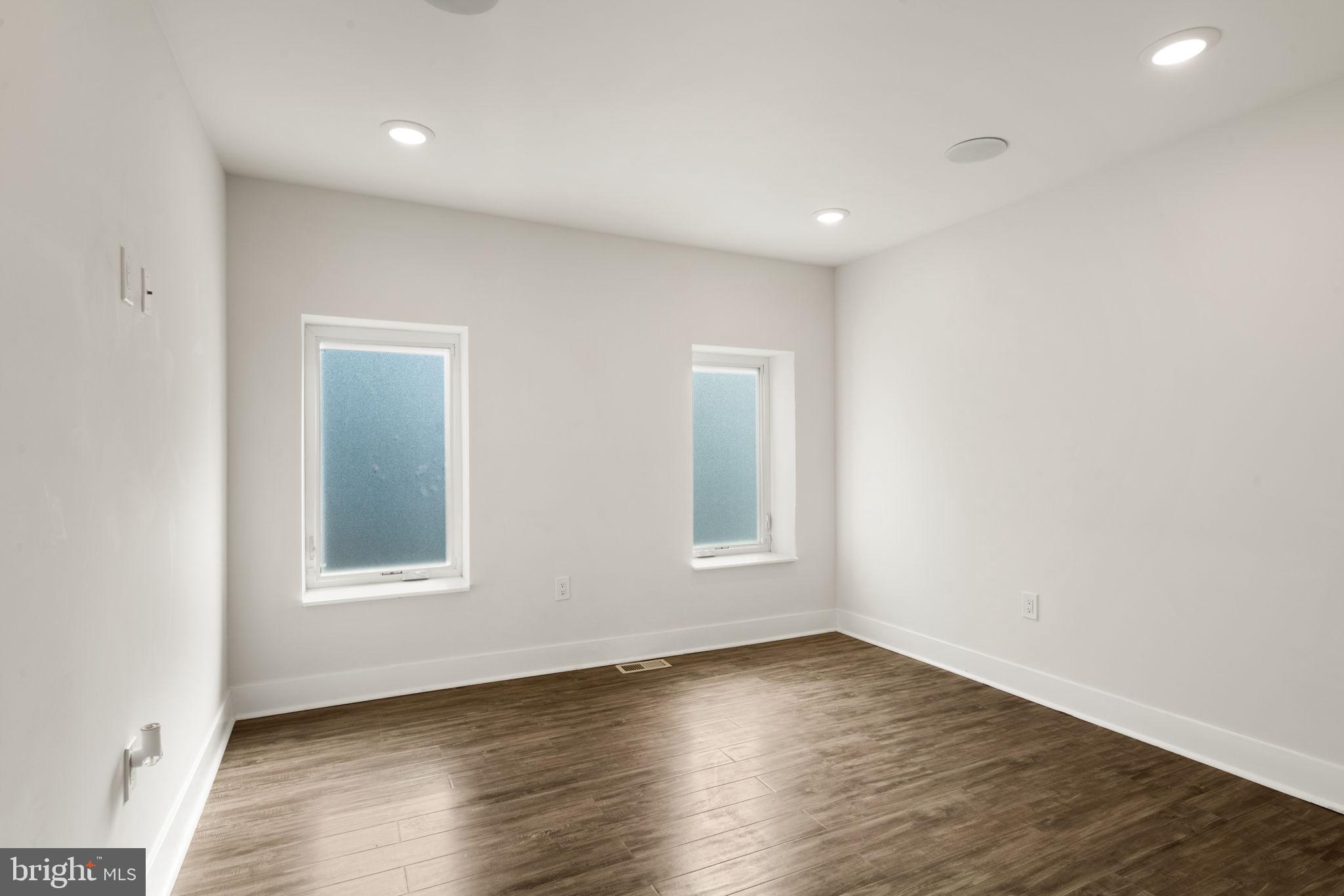 1752 Waterloo Street Philadelphia, PA 19122 - Photo 32 of 40