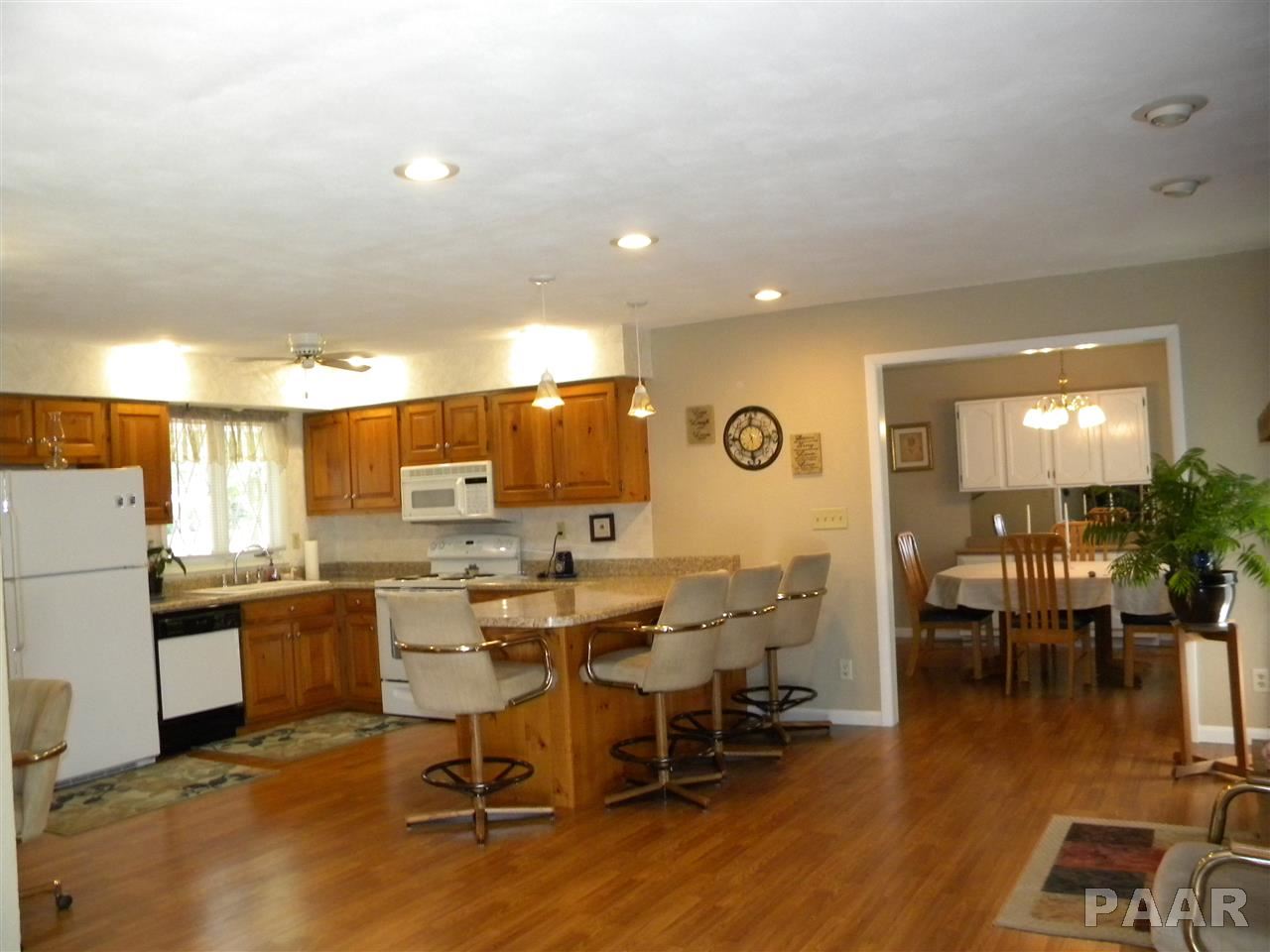 2856 Allentown Road Pekin, IL 61554 - Photo 4 of 20 Gallery Image 4