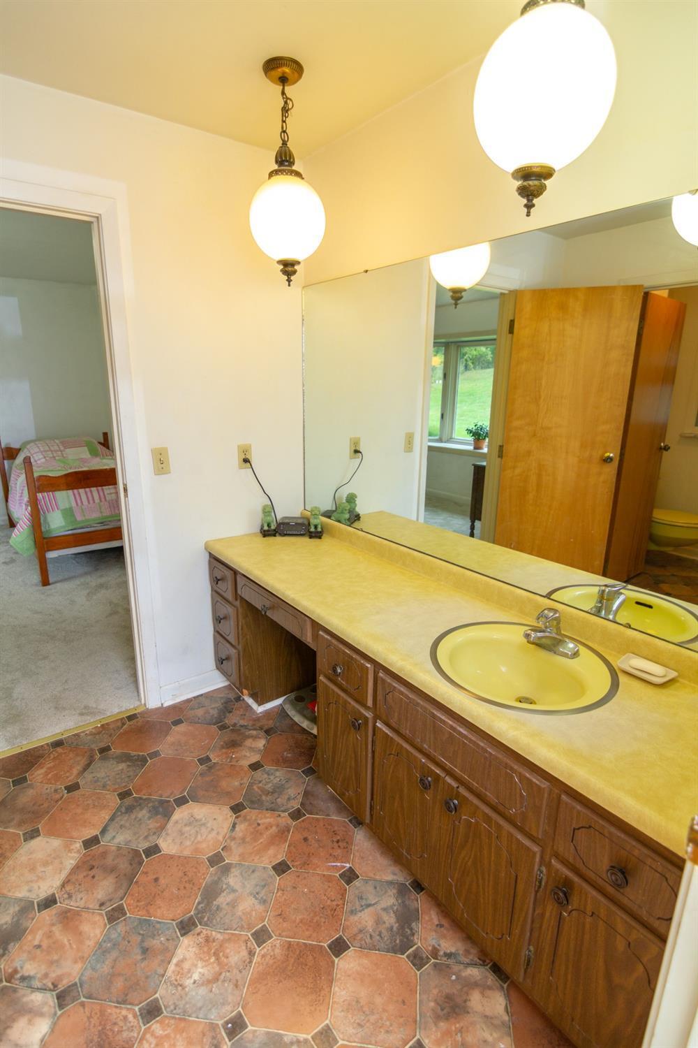 6016 Gaines Road Cincinnati, OH 45247 - Photo 27 of 49