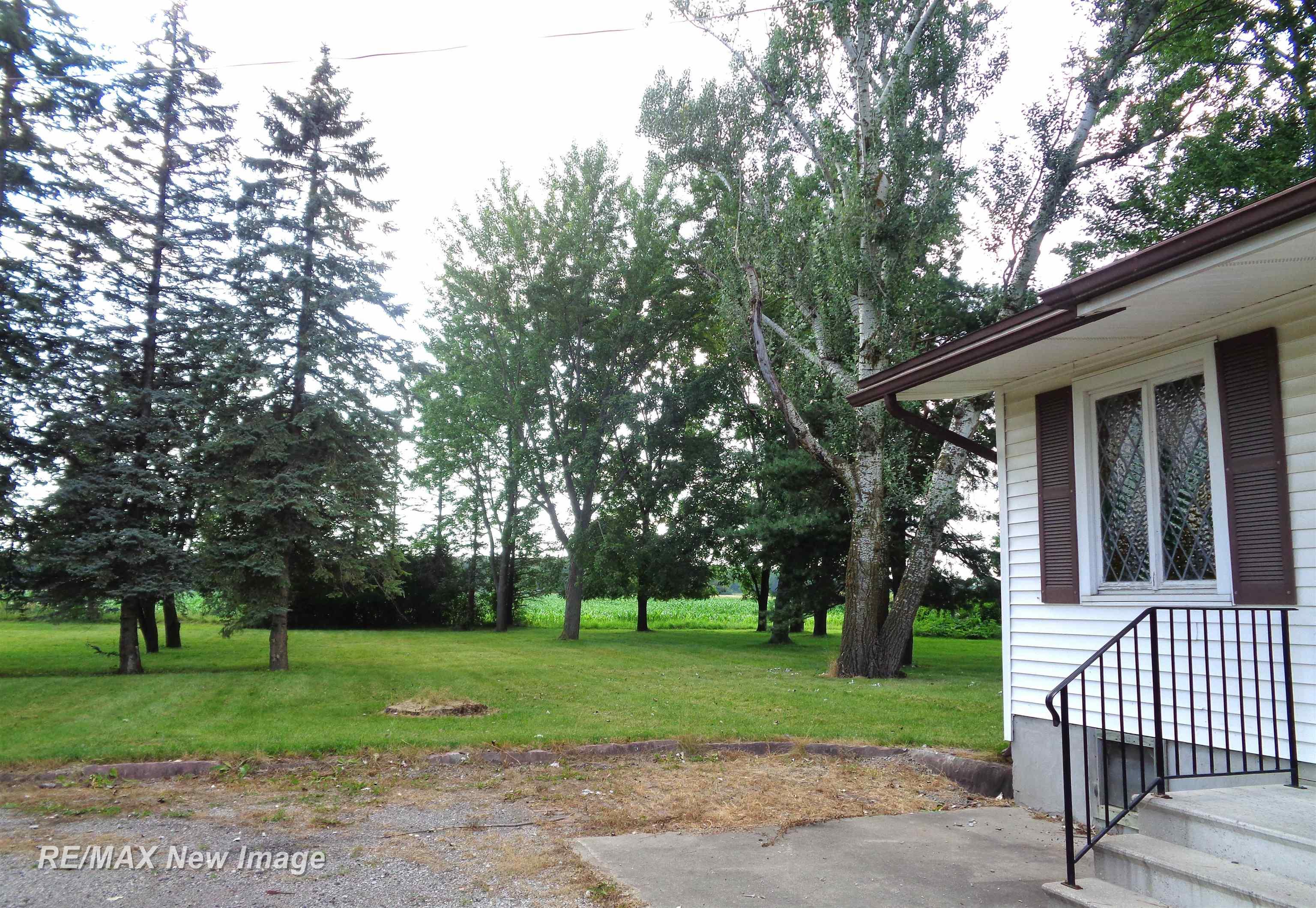 3996 East Road Saginaw, MI 48601 - Photo 18 of 20