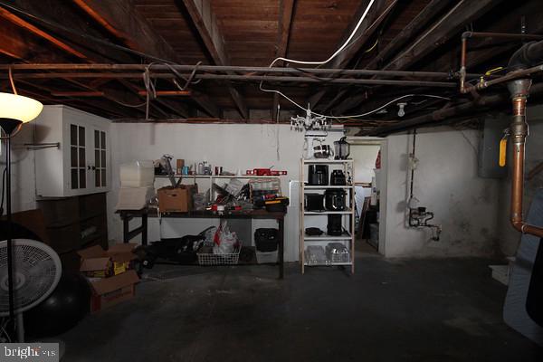 601 Arndt Avenue Riverside, NJ 08075 - Photo 19 of 30 Spacious basement with potential.