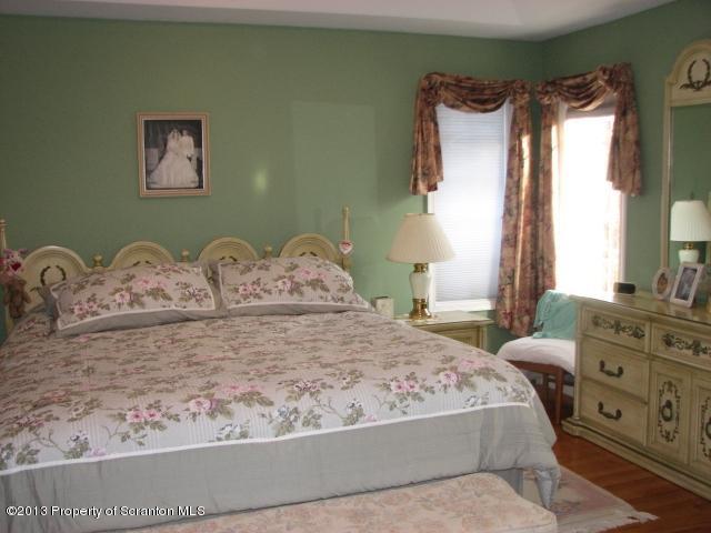 903 Parkview Road Moscow, PA 18444 - Photo 34 of 55 Gallery Image 34