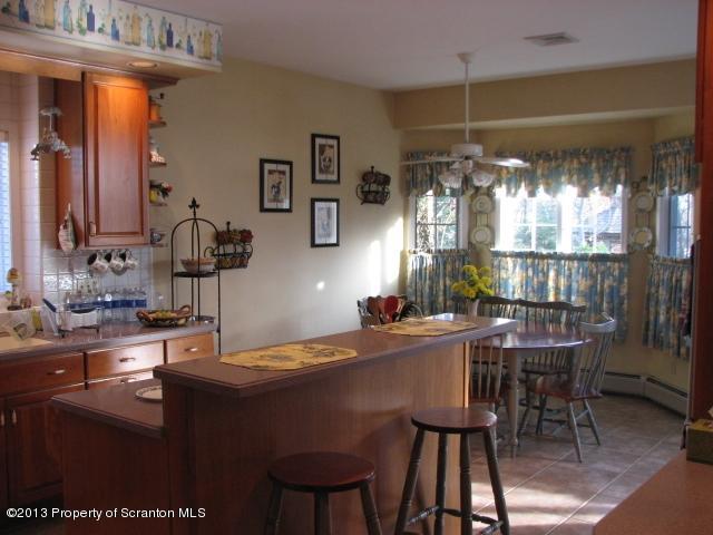 903 Parkview Road Moscow, PA 18444 - Photo 6 of 55 Gallery Image 6