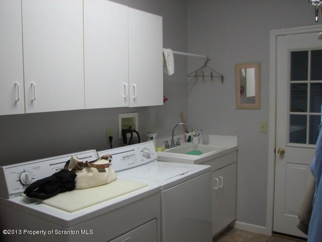 903 Parkview Road Moscow, PA 18444 - Photo 9 of 55 Gallery Image 9