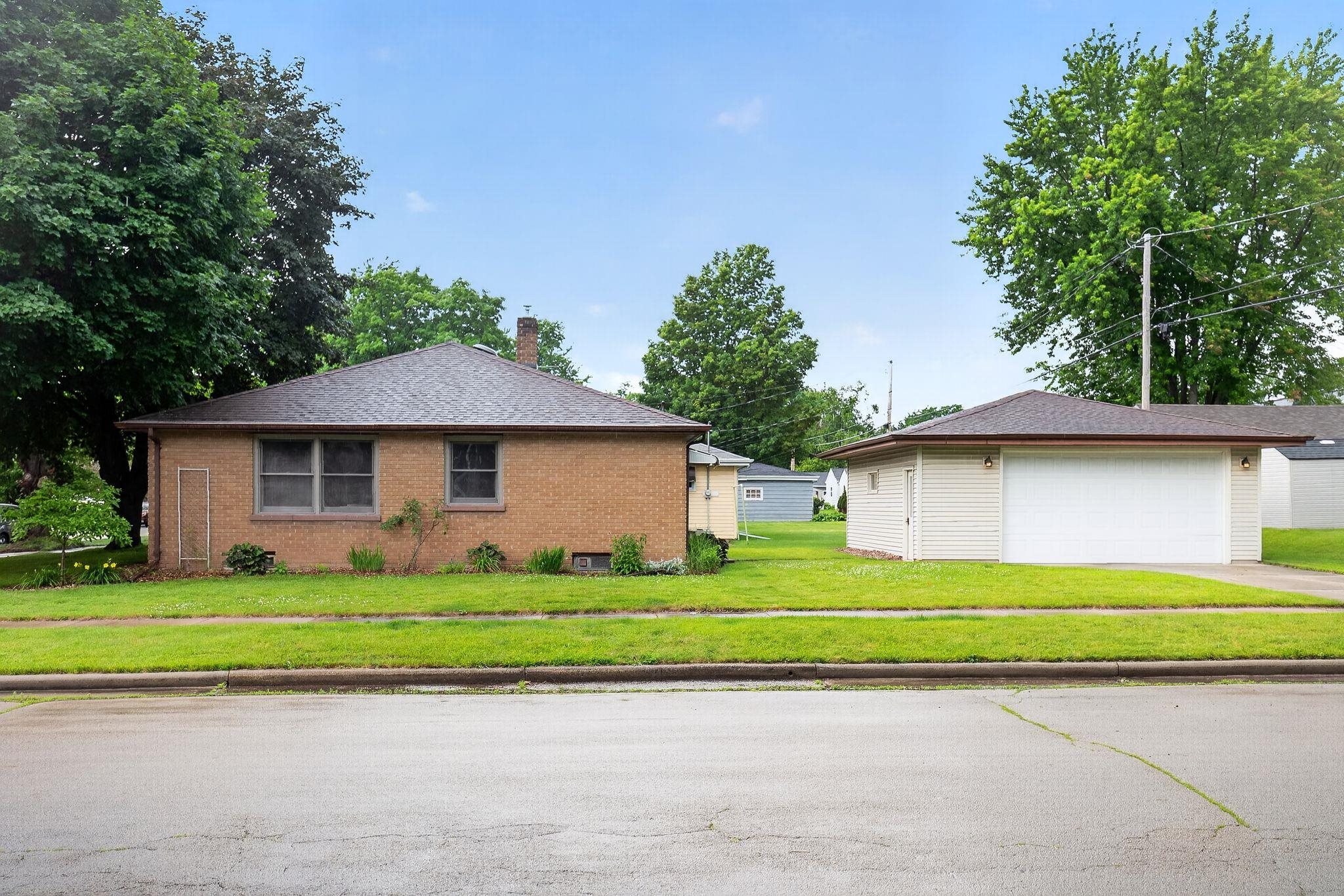 926 East Byrd Street Appleton, WI 54911 - Photo 29 of 34