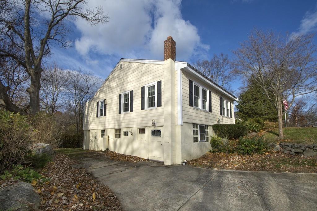 112 Nokomis Road Hingham, MA 02043 - Photo 3 of 30 Gallery Image 3