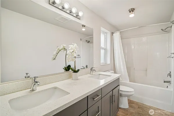 $850,000 | 11839 79th Avenue South, Seattle, WA 98178