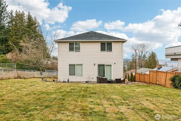 $850,000 | 11839 79th Avenue South, Seattle, WA 98178