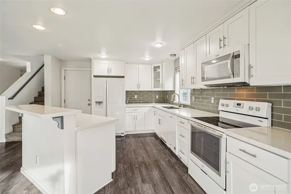 $850,000 | 11839 79th Avenue South, Seattle, WA 98178