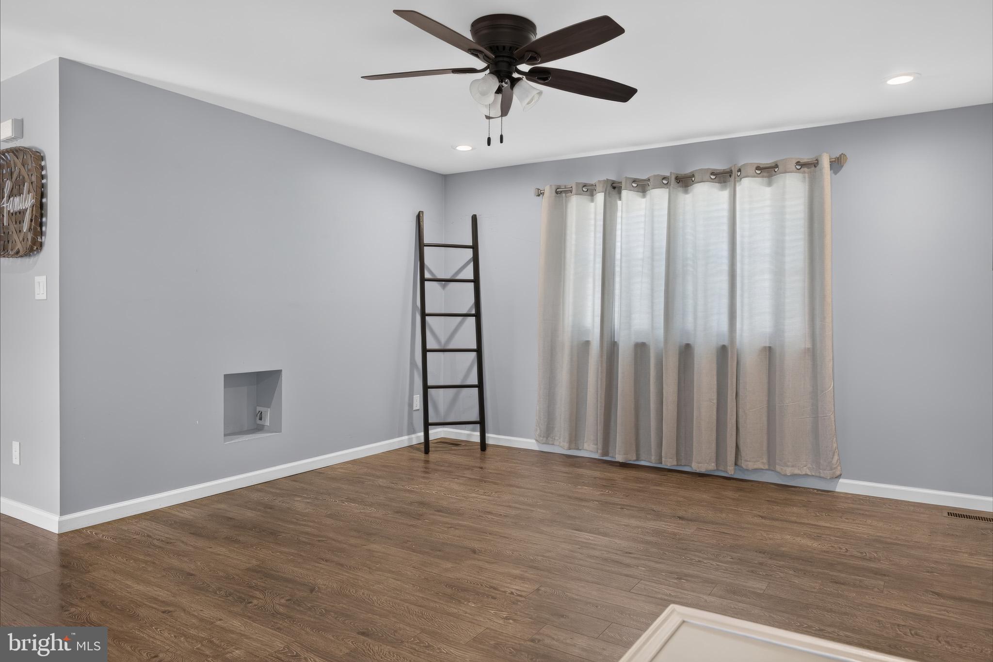413 Broad Street Perkasie, PA 18944 - Photo 14 of 42 Bright and airy open space awaits.