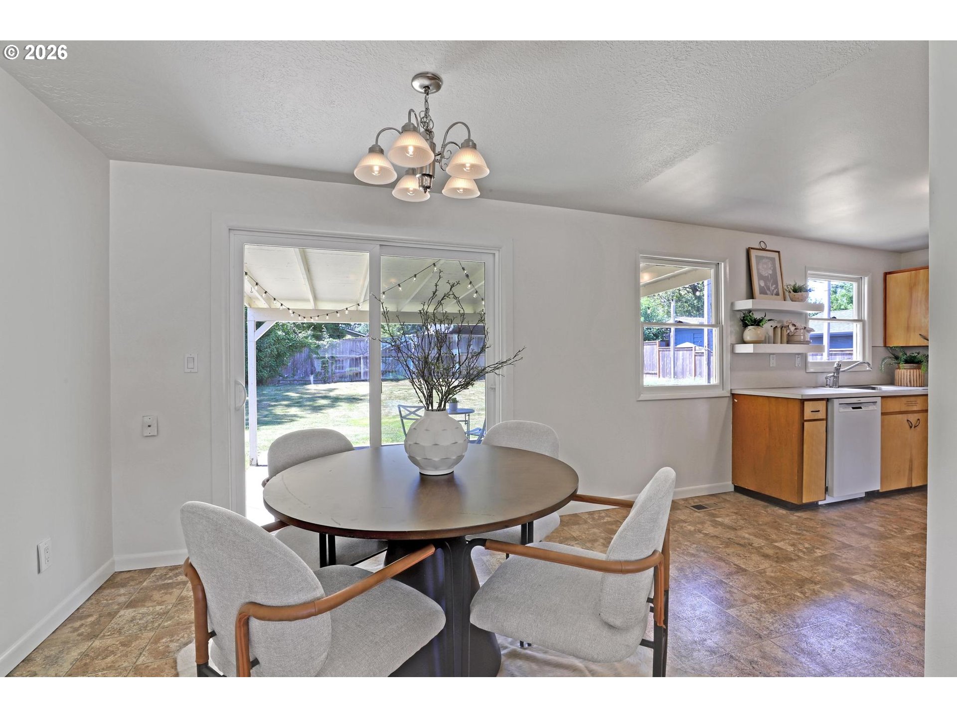 6755 Southwest Princess Avenue Beaverton, OR 97008 - Photo 11 of 28