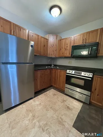 $1,600 | 26 Balance Rock Road, Unit 5, Seymour, CT 06483