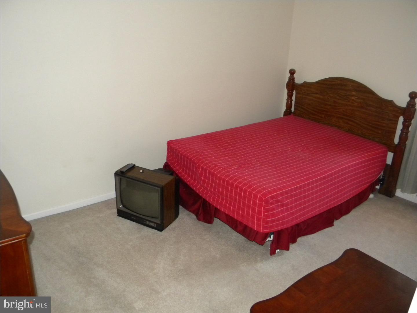 1371 Crown Point Road Westville, NJ 08093 - Photo 15 of 25 Gallery Image 15