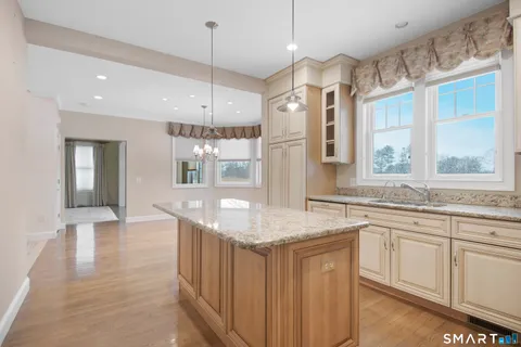 $1,300,000 | 446 Main Street, Unit 9, Old Saybrook, CT 06475