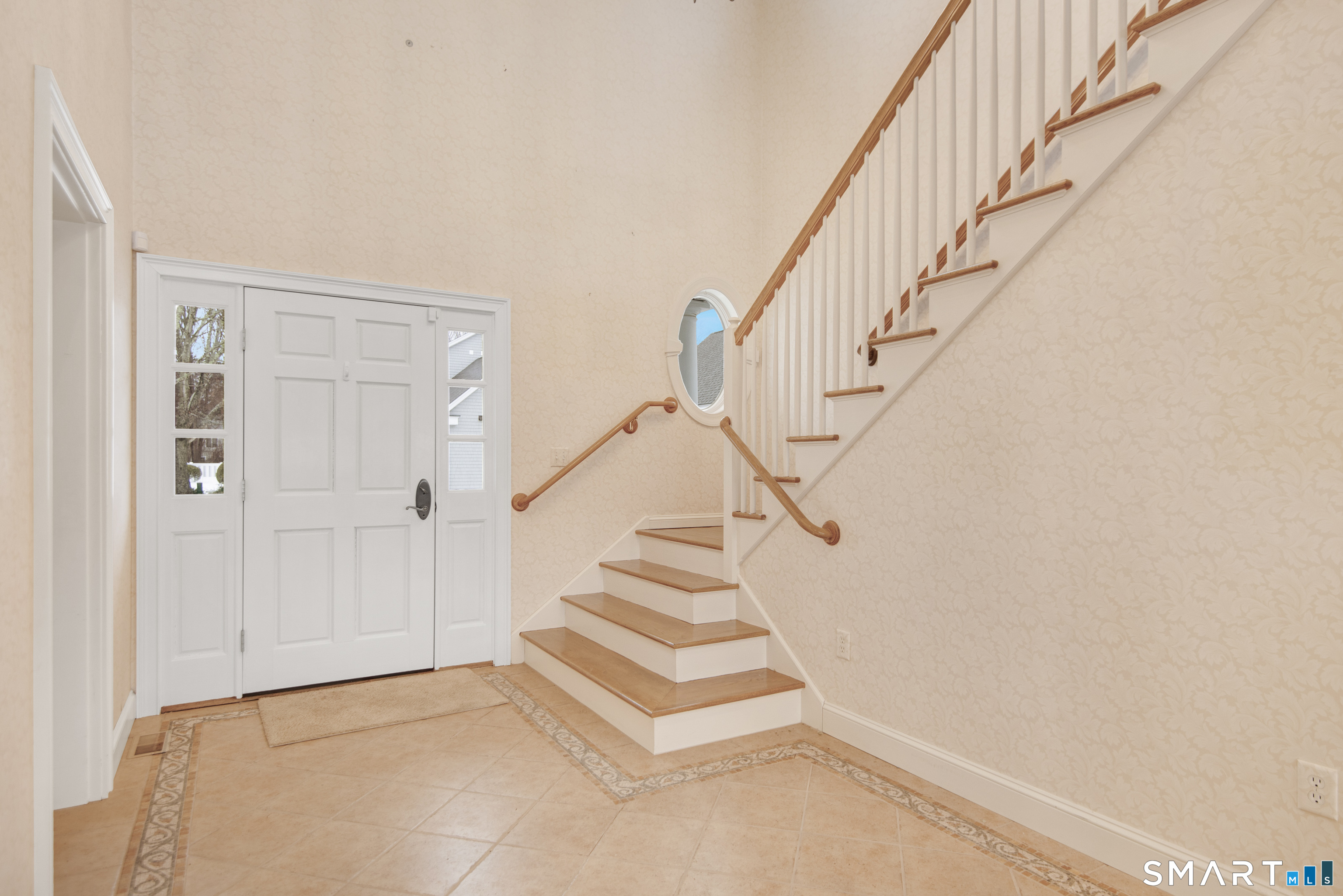 446 Main Street, Unit 9 Old Saybrook, CT 06475 - Photo 4 of 35