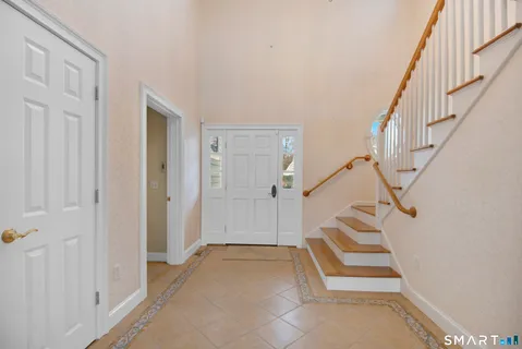 $1,300,000 | 446 Main Street, Unit 9, Old Saybrook, CT 06475