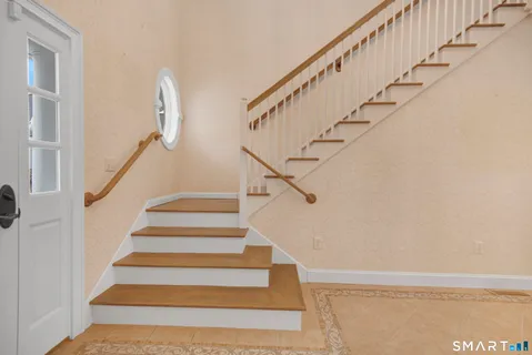 $1,300,000 | 446 Main Street, Unit 9, Old Saybrook, CT 06475