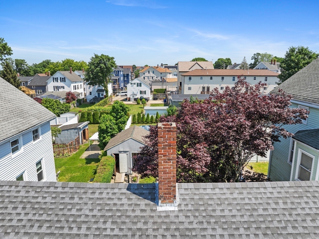 560 Palmer Street Fall River, MA 02721 - Photo 3 of 29
