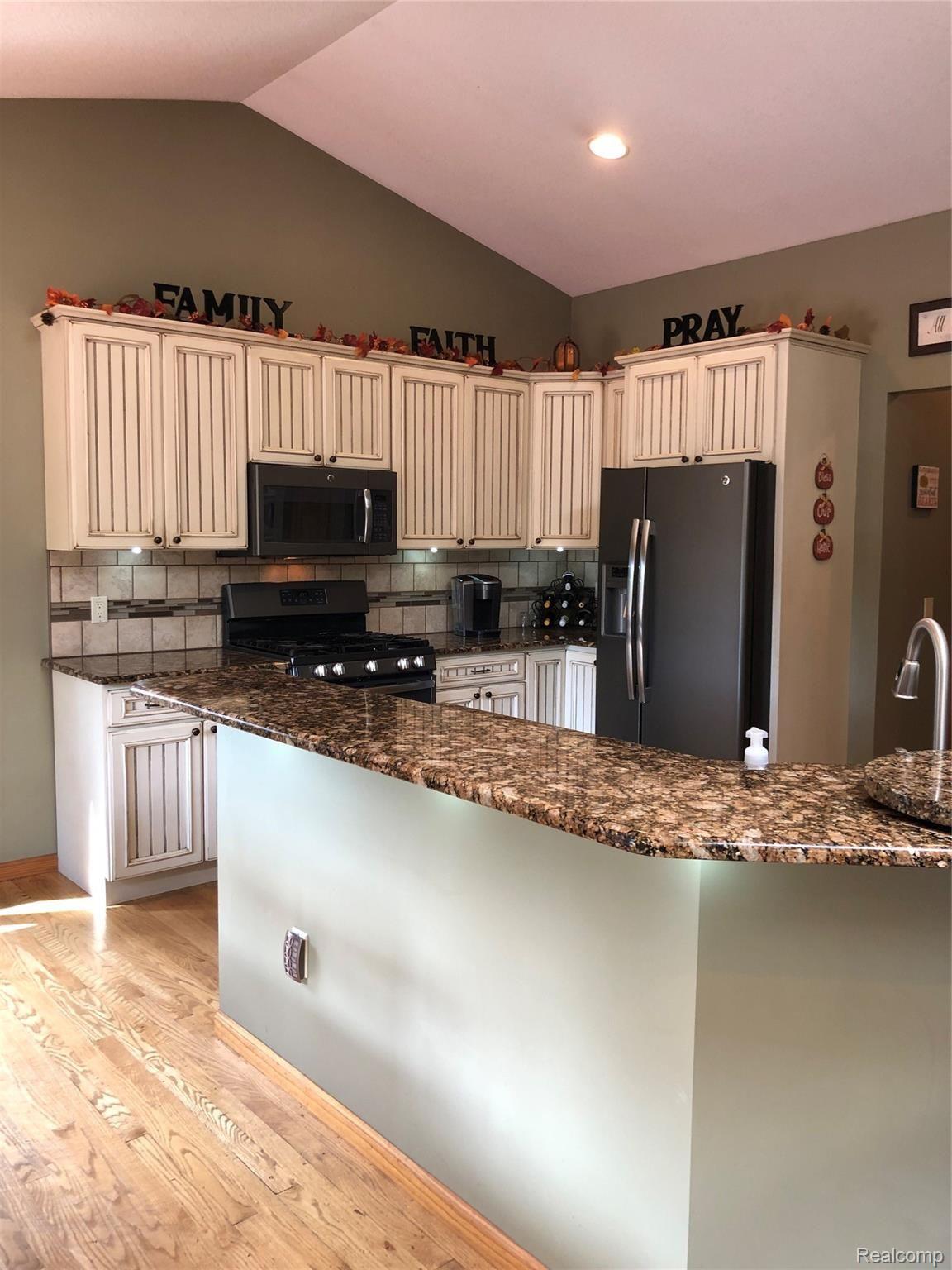 5488 Lange Road Birch Run, MI 48415 - Photo 22 of 45 IMG_6776.jpg