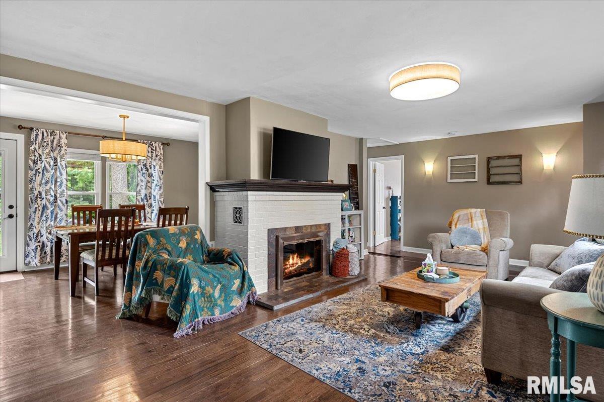 1629 Reed Avenue Springfield, IL 62704 - Photo 4 of 41 Gallery Image 4