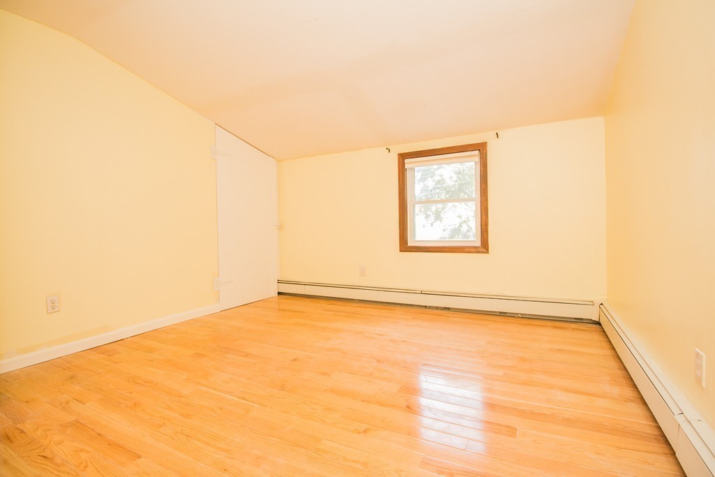 58 Londonderry Road Framingham, MA 01701 - Photo 14 of 26 Gallery Image 14